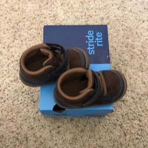 Stride Rite toddler boys leather shoes